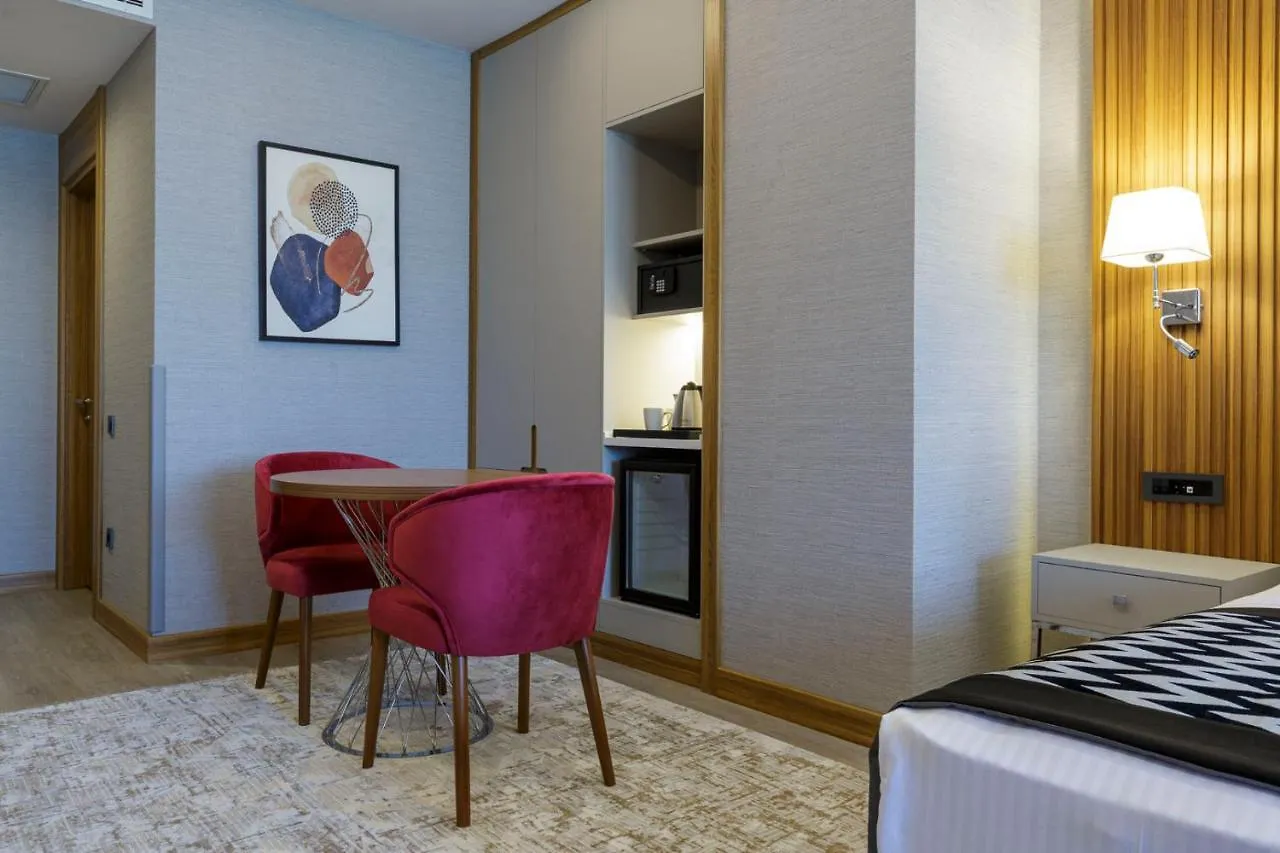 Ramada Encore By Wyndham Istanbul Sisli 4*,  טורקיה