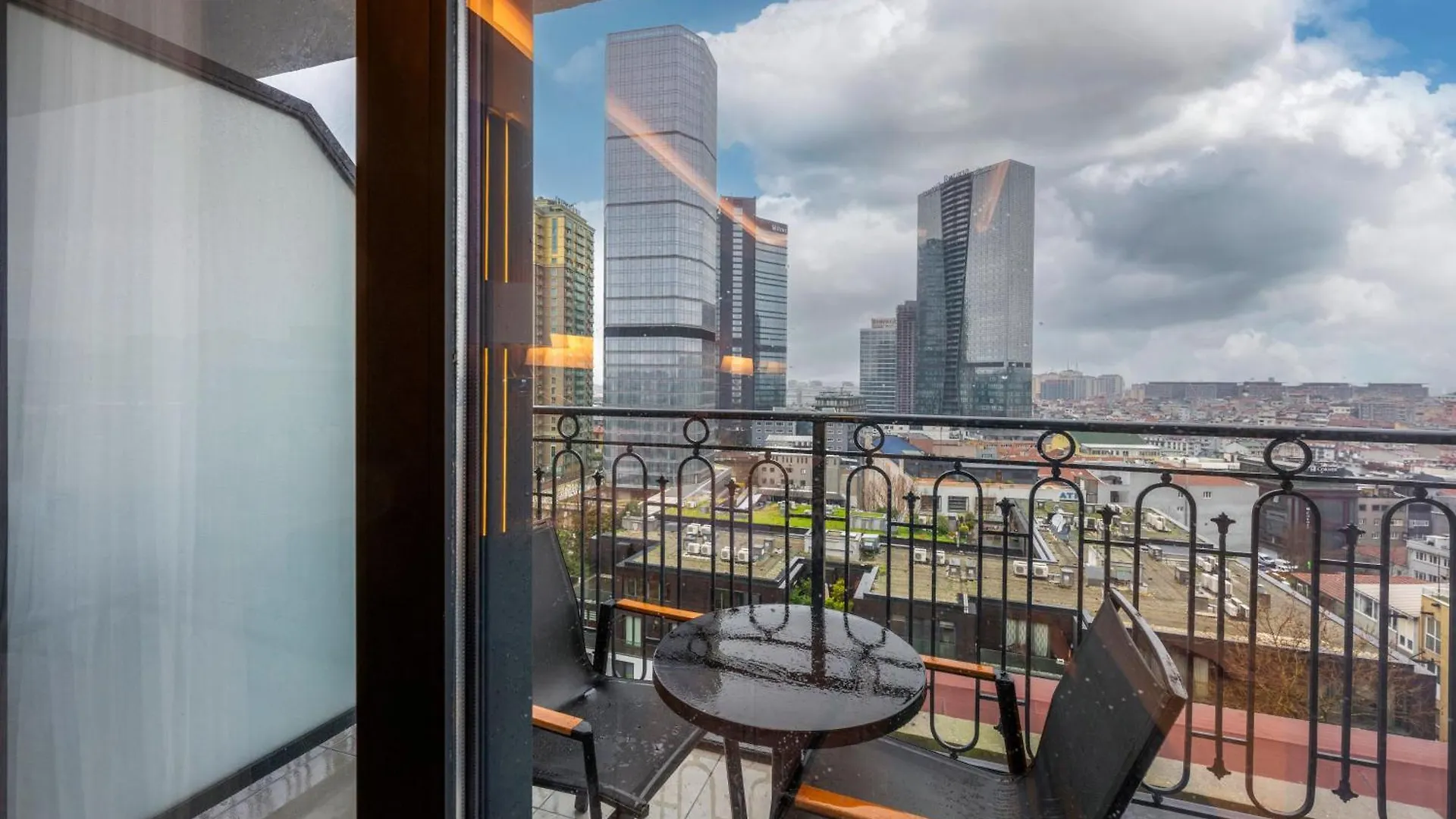 **** מלון Ramada Encore By Wyndham Istanbul Sisli טורקיה