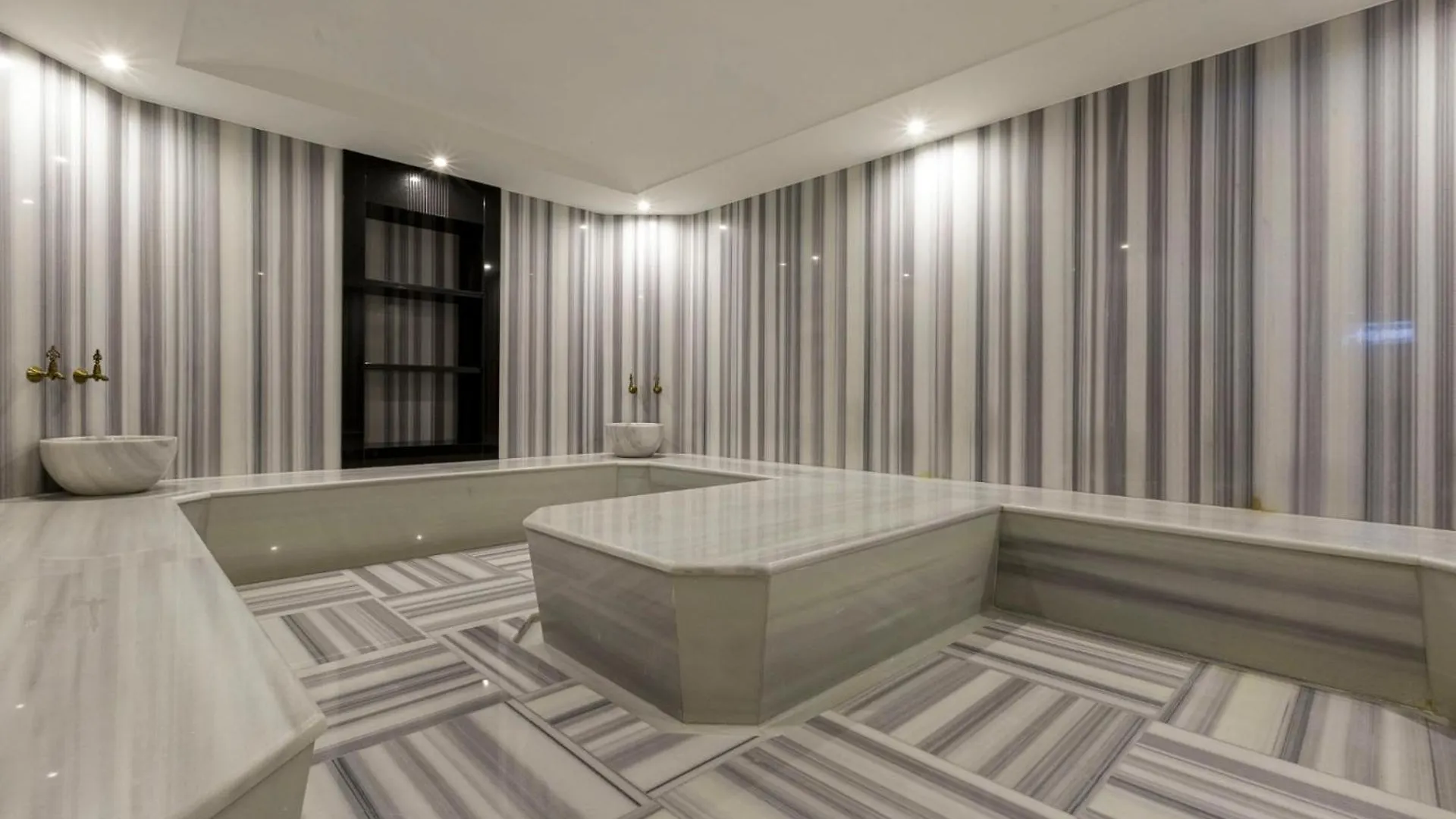 Ramada Encore By Wyndham Istanbul Sisli