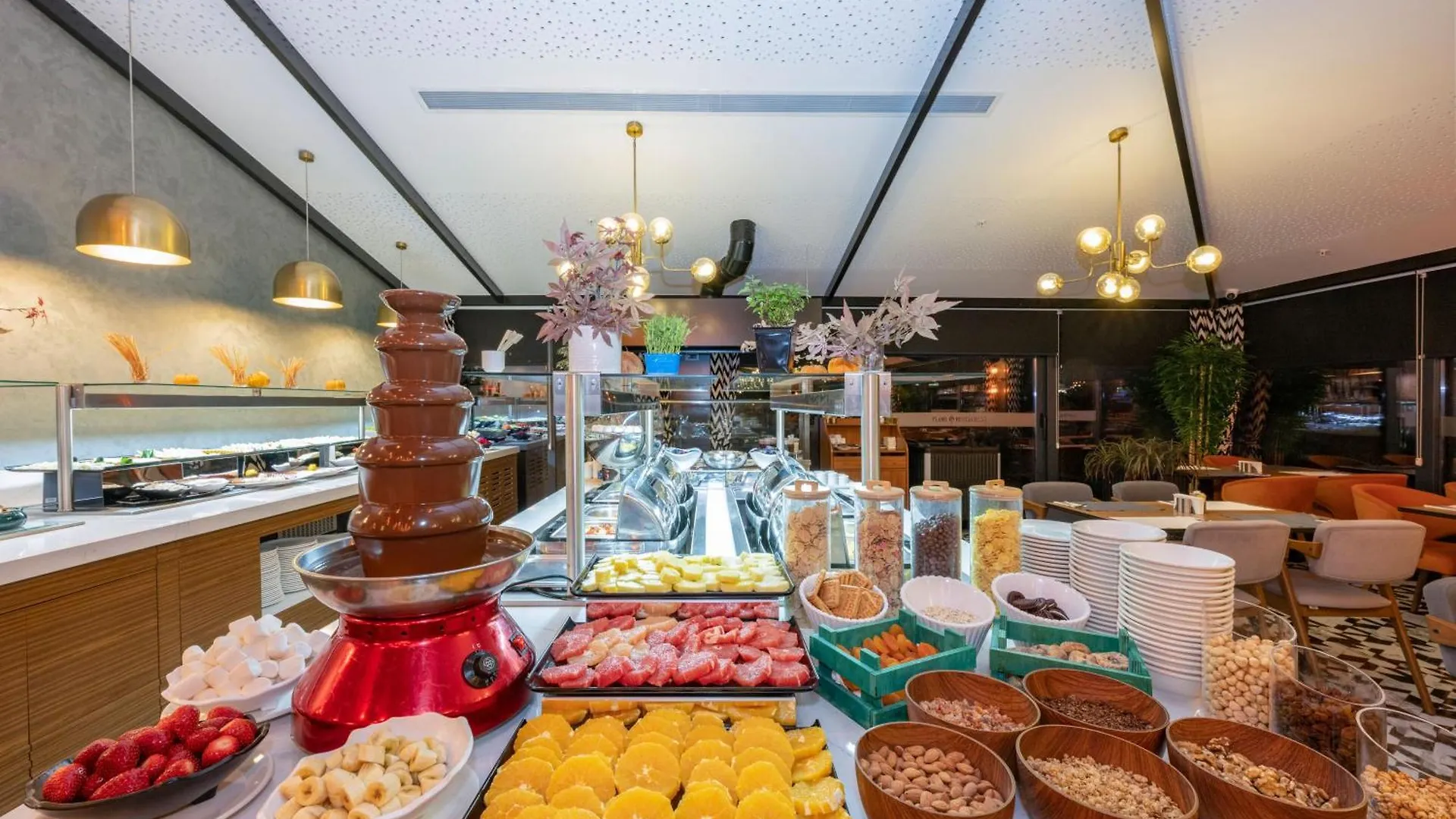 Hotel Ramada Encore By Wyndham Istanbul Sisli