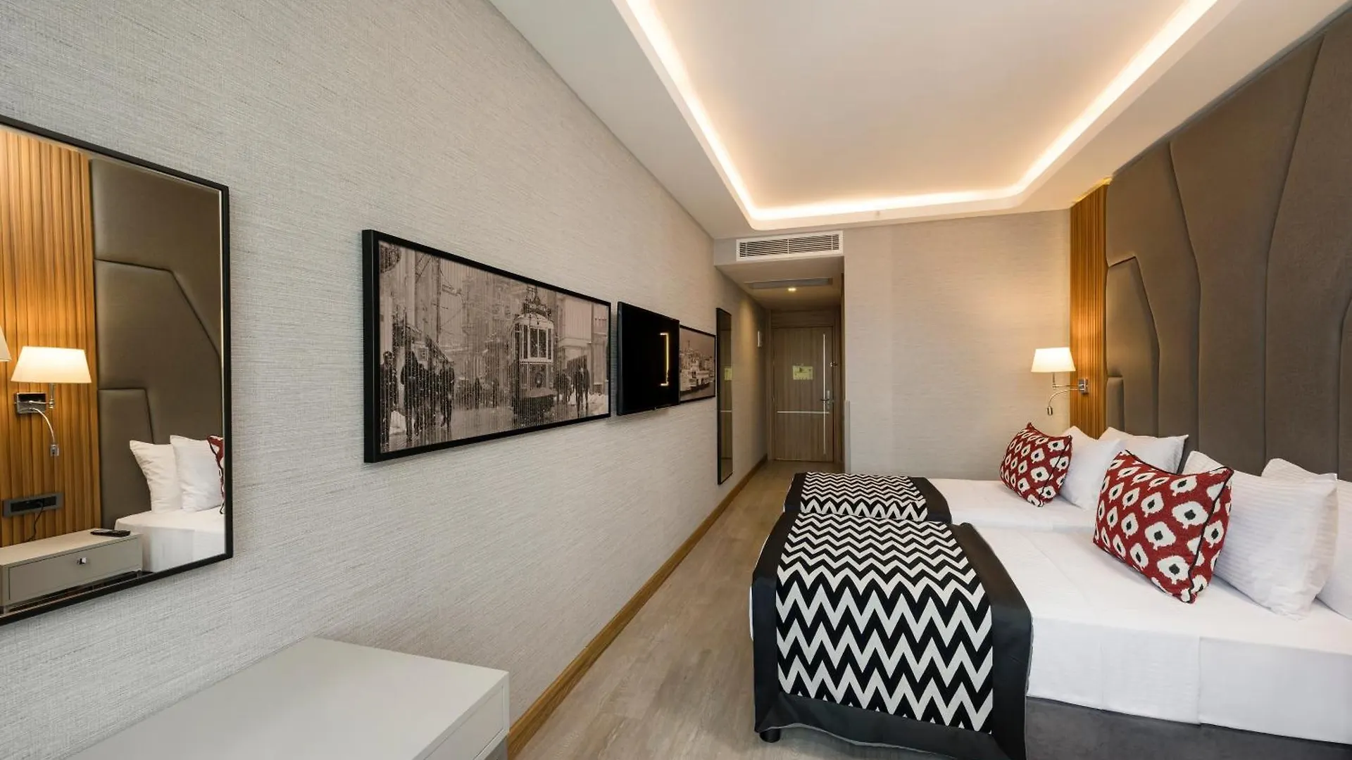Hotel Ramada Encore By Wyndham Istanbul Sisli