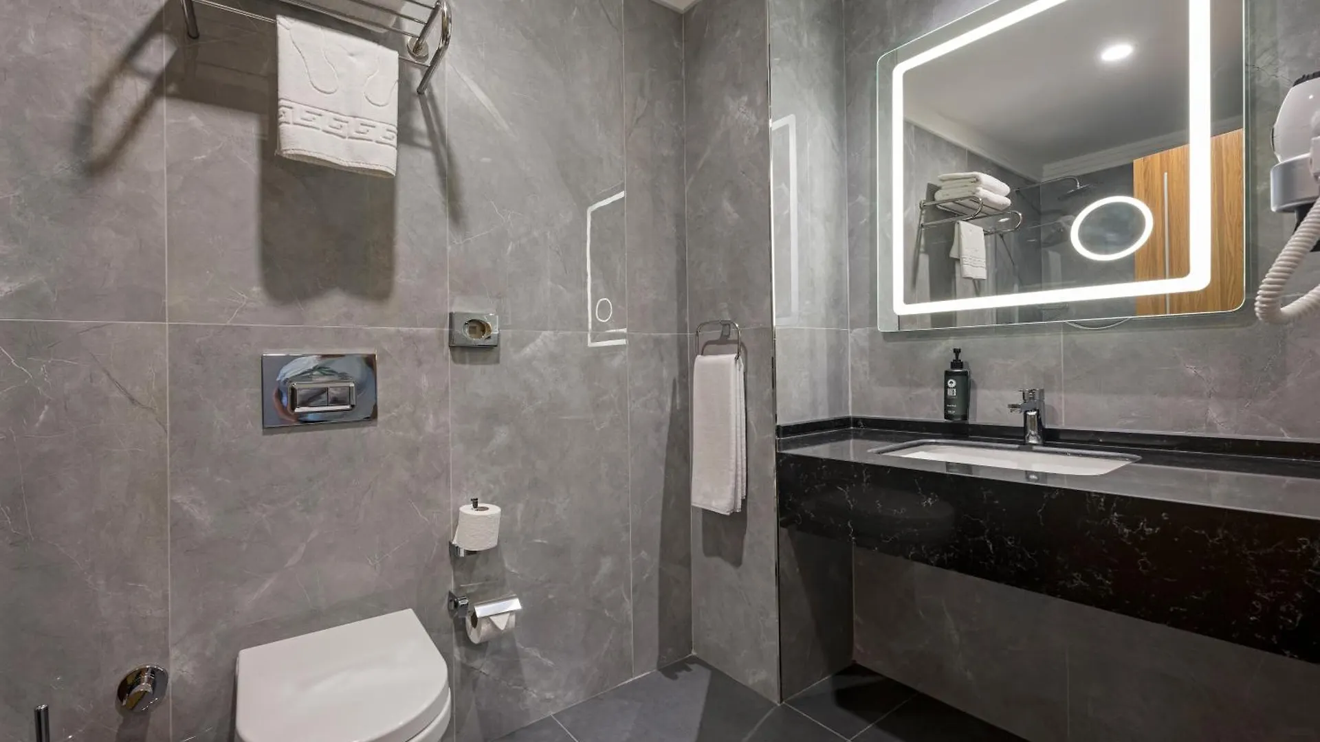 Hotel Ramada Encore By Wyndham Istanbul Sisli