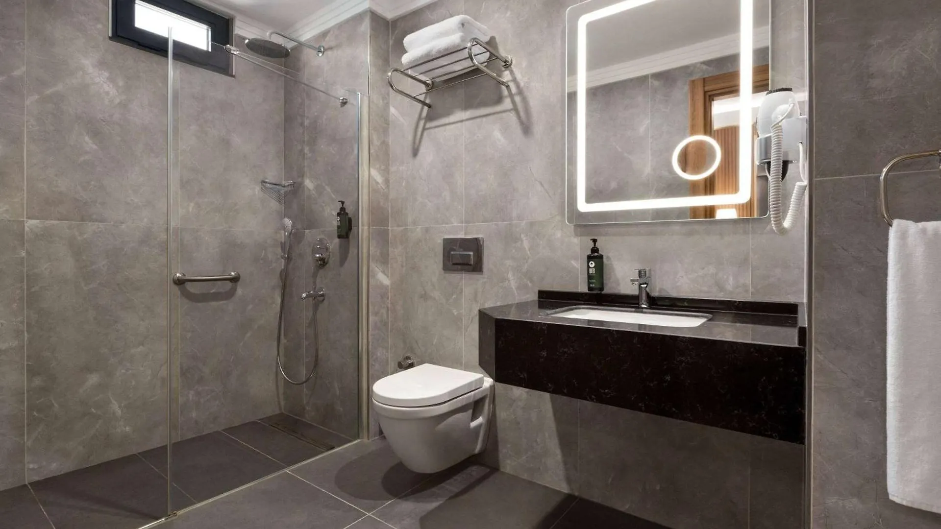 Ramada Encore By Wyndham Istanbul Sisli Hotel