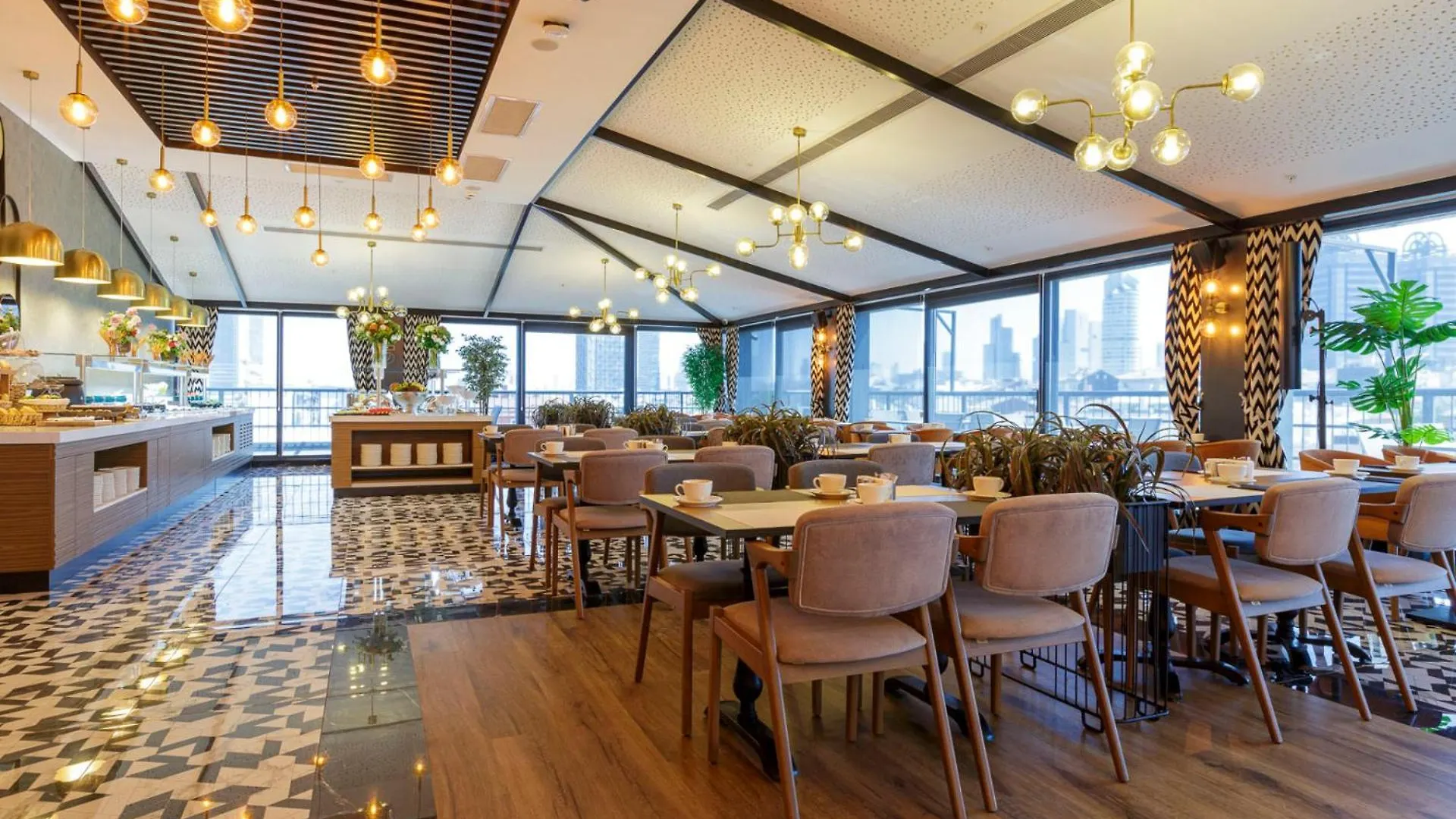 Ramada Encore By Wyndham Istanbul Sisli Hotel