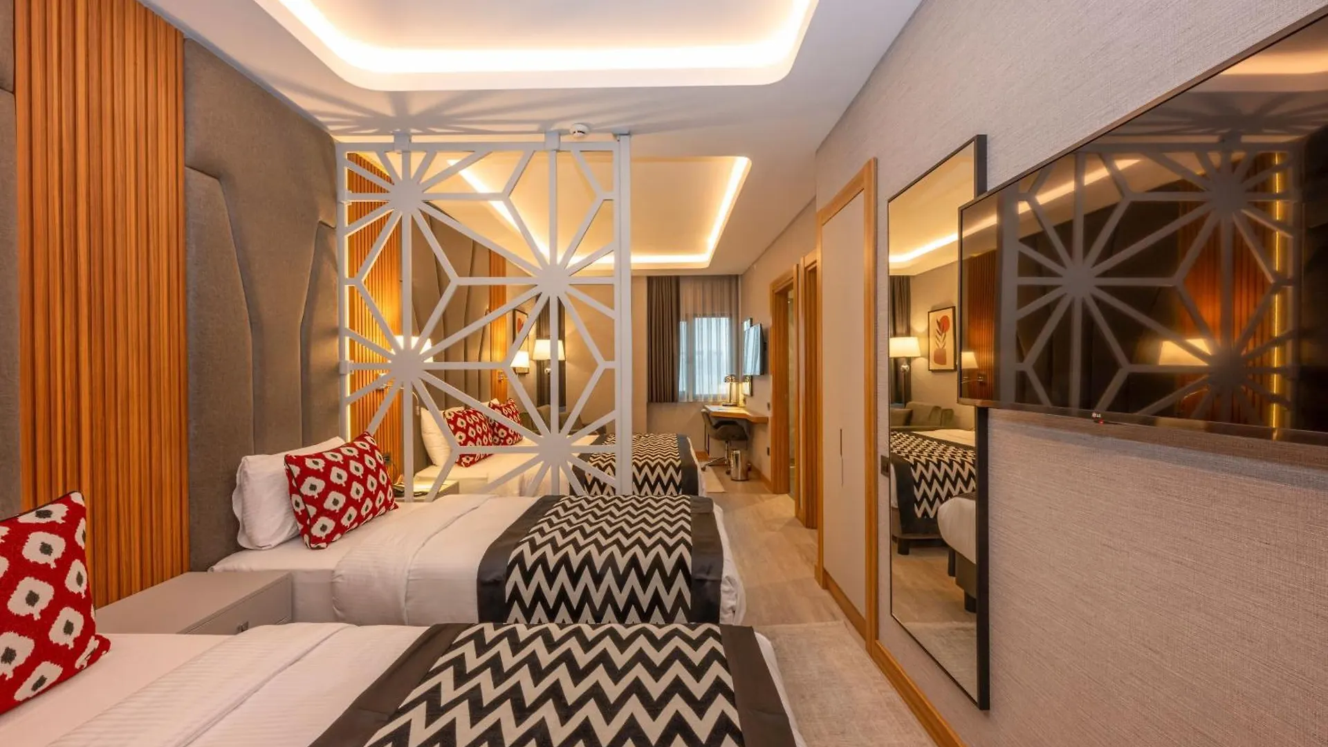Ramada Encore By Wyndham Istanbul Sisli Hotel